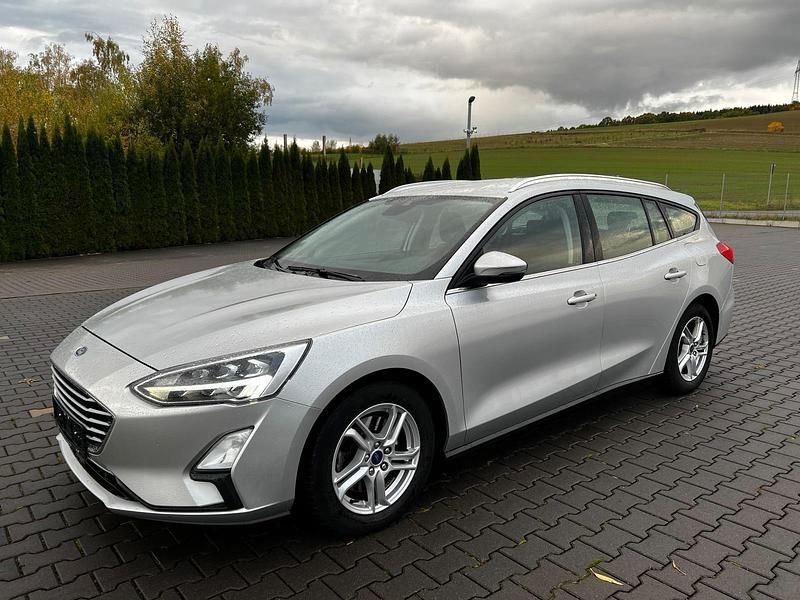 Second-hand Ford Focus 120 CP (88 kW) 2019 Argintiu Break