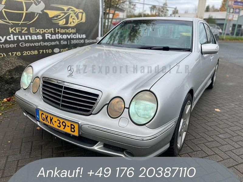 Silber Gebraucht 2001 Mercedes E55 AMG AMG Limousine | 11.000 € - Bild 1/4