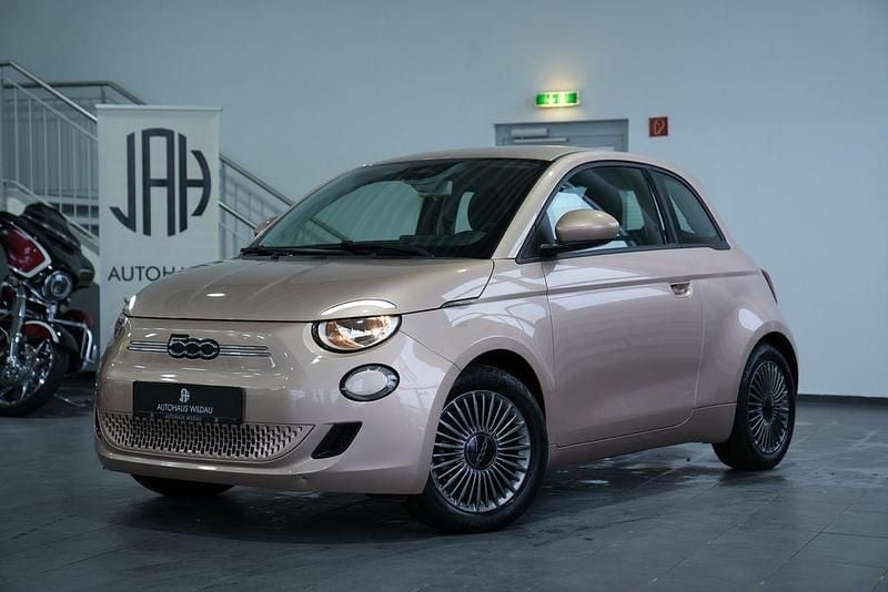 Colore esterno (rose gold) Gebraucht 2022 Fiat 500e Icon Kleinwagen | 15.990 € (Superpreis) - Bild 1/4