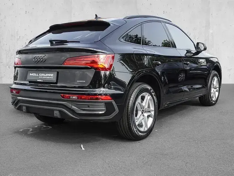 Gebraucht Audi Q5 Sportback Ambiente 204 PS (150 kW) 2023 Brillantschwarz SUV