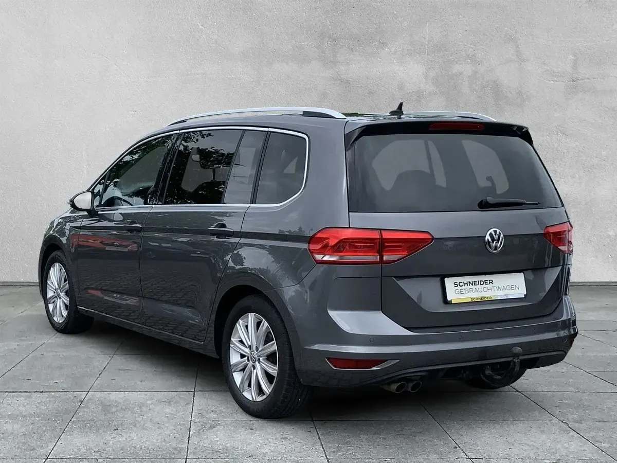 Gebraucht VW Touran Highline 150 PS (110 kW) 2016 Grau Van / Kleinbus