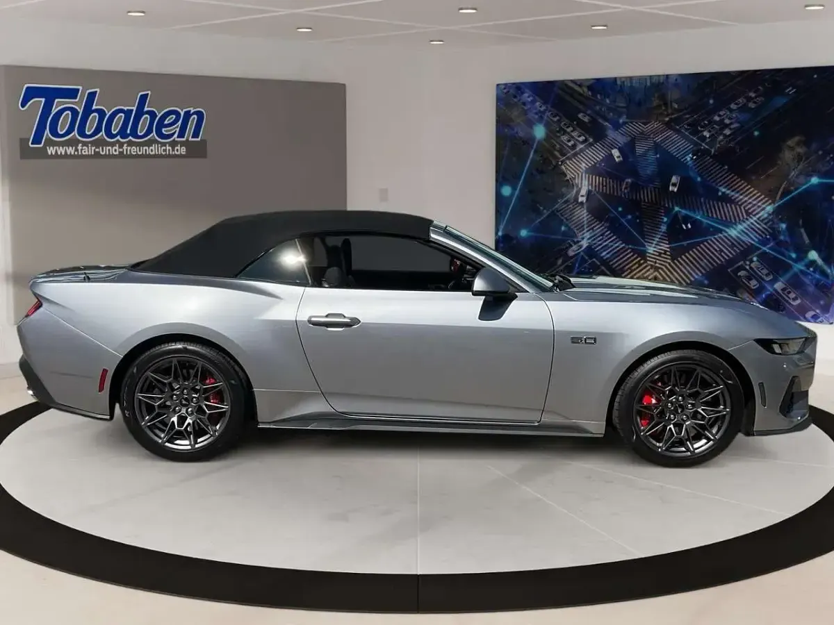 Gebraucht Ford Mustang GT 446 PS (328 kW) 2025 Iconic silver metallic Cabrio