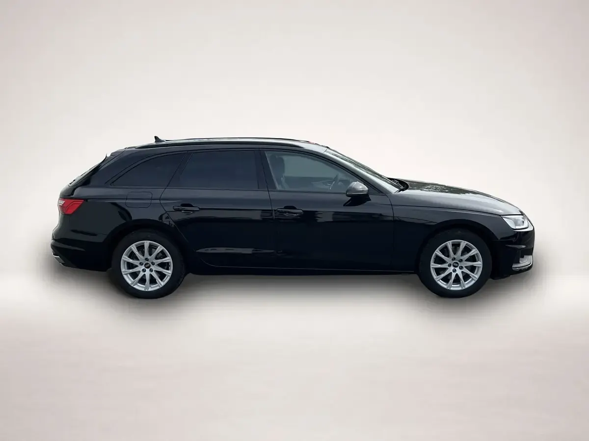 Gebraucht Audi A4 150 PS (110 kW) 2022 Schwarz Kombi