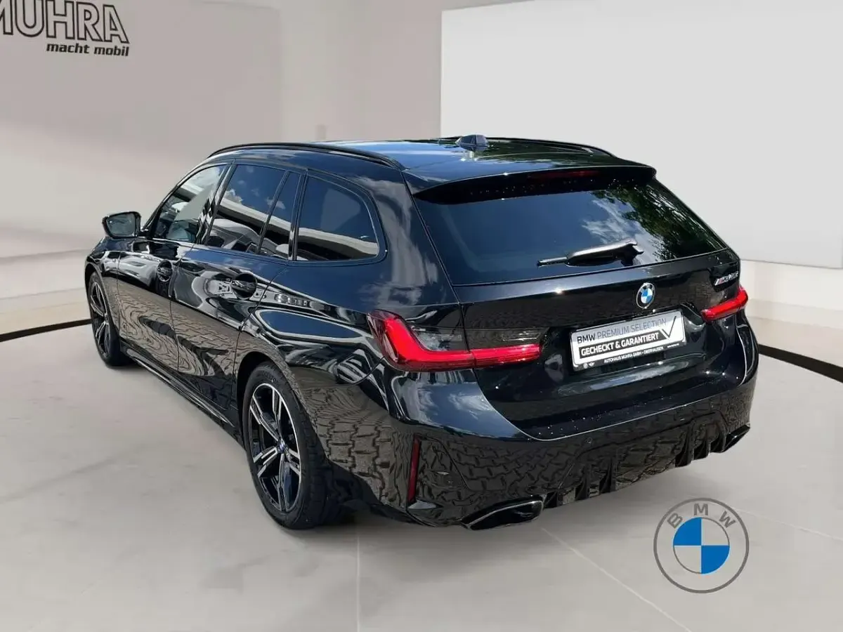 Gebraucht BMW M340 Performance 340 PS (250 kW) 2025 Black sapphire Limousine