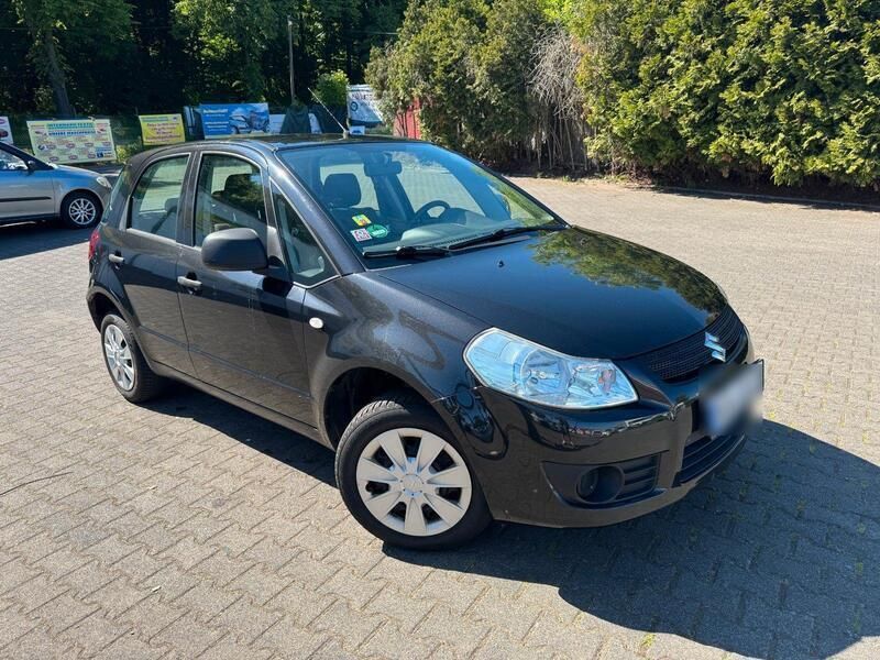 Schwarz Gebraucht 2009 Suzuki SX4 Kleinwagen | 2.200 € (Superpreis) - Bild 1/4