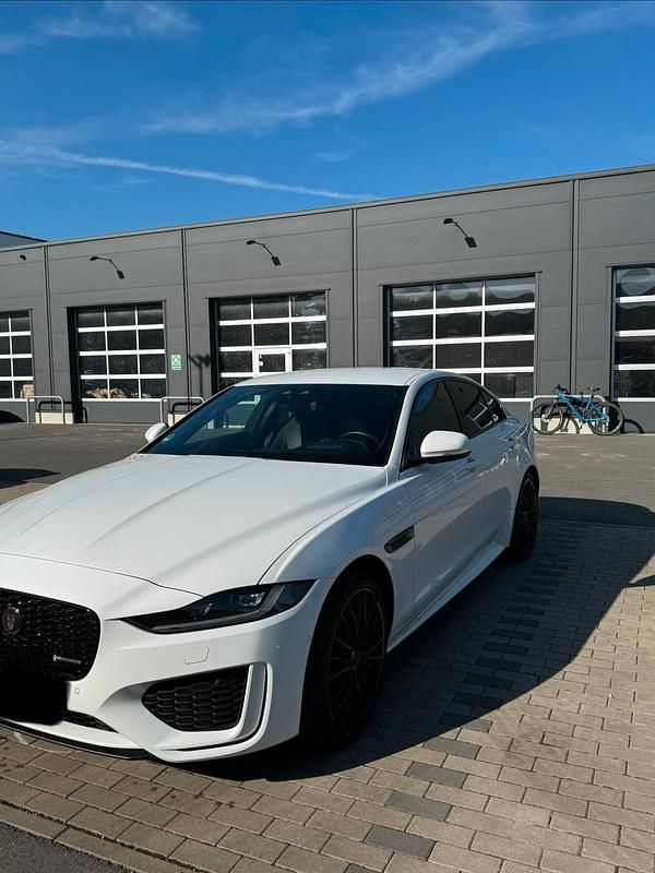 Gebraucht Jaguar XE 300 PS (220 kW) 2019 Weiß Limousine