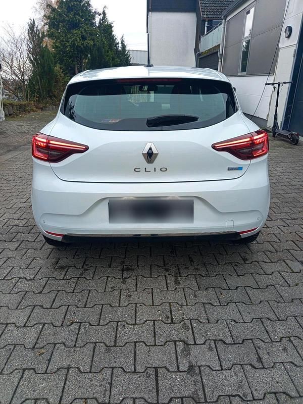 Gebraucht Renault Clio V 140 PS (102 kW) 2020 Weiß Kleinwagen