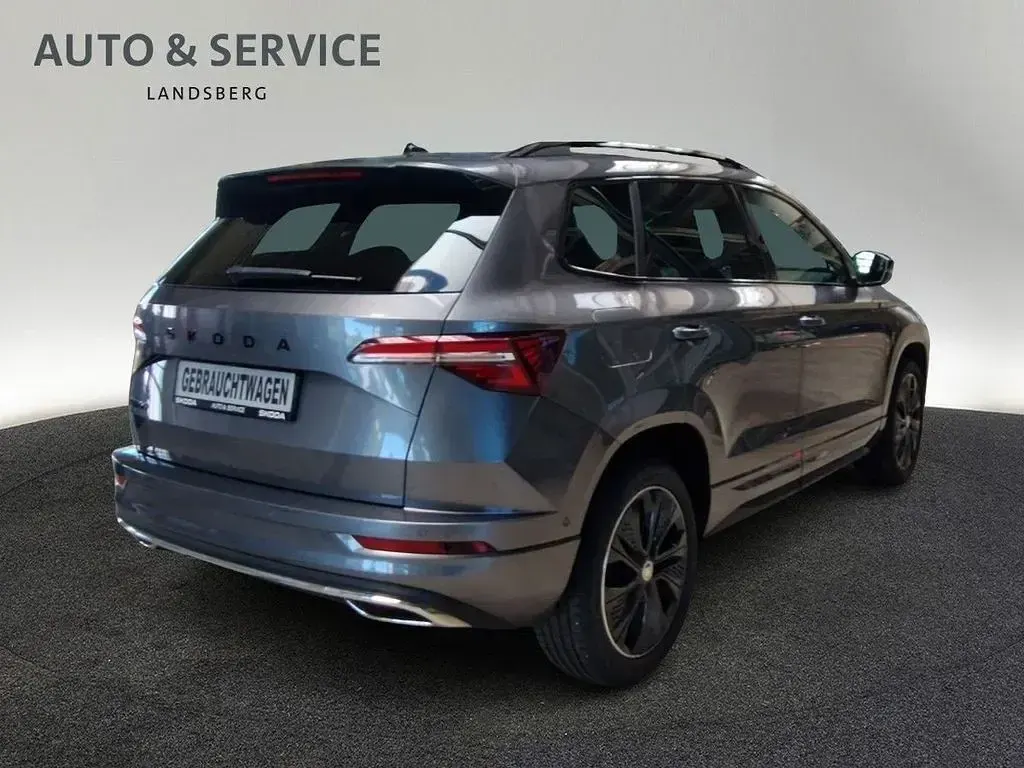 Gebraucht Skoda Karoq SportLine 150 PS (110 kW) 2024 Grau SUV