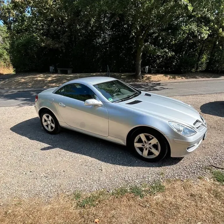 Gebraucht Mercedes SLK200 163 PS (119 kW) 2006 Silber Cabrio
