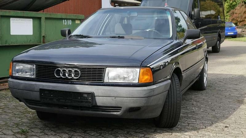 Second-hand Audi 80 88 CP (64 kW) 1987 Albastru Berlinǎ