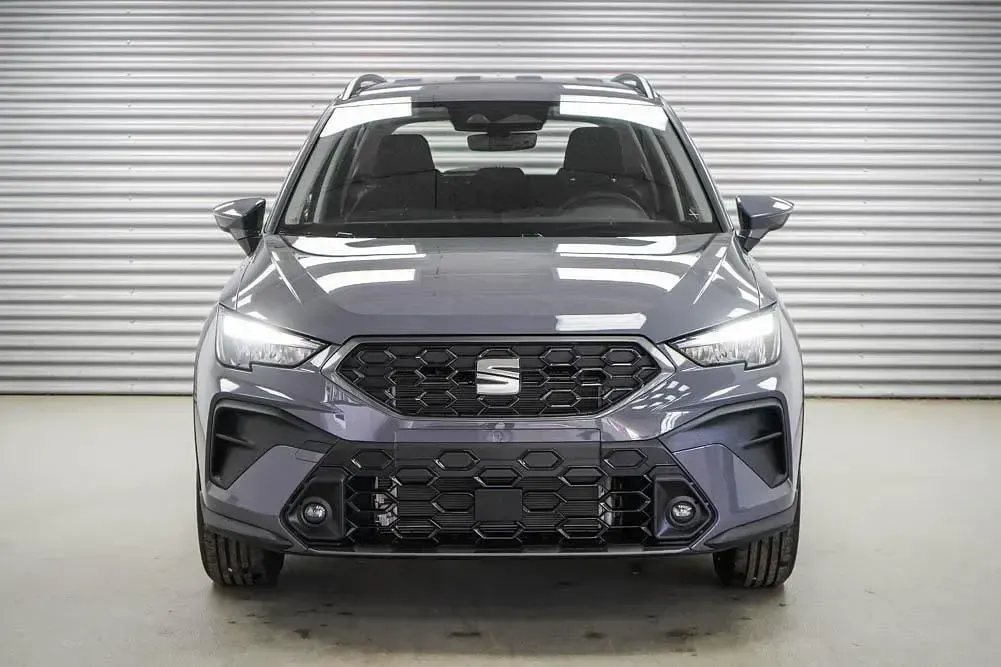 Neu Seat Arona Reference 2026 Graphene grau metallic (r6) SUV