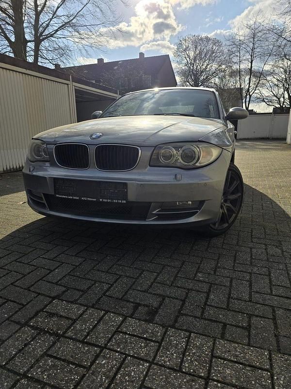Gebraucht BMW 123 Coupé 204 PS (150 kW) 2009 Grau Coupé