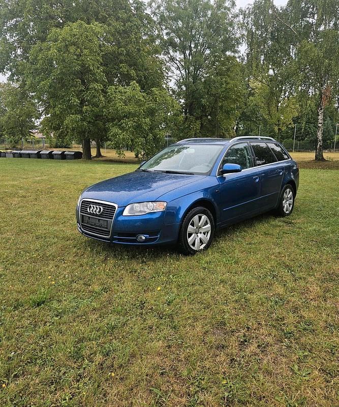 Blau Gebraucht 2006 Audi A4 Kombi | 1.900 € (Superpreis) - Bild 1/4