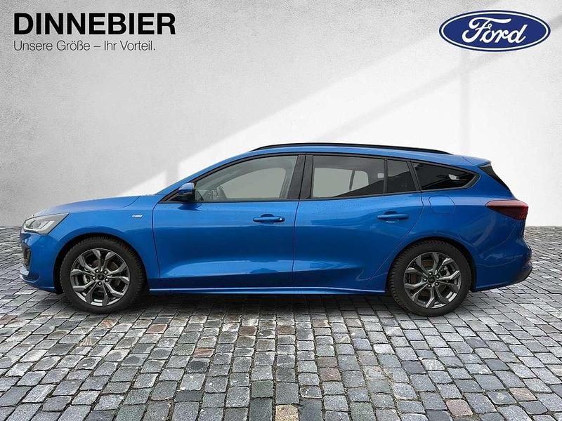 Gebraucht Ford Focus ST-Line 125 PS (91 kW) 2023 Blau Limousine