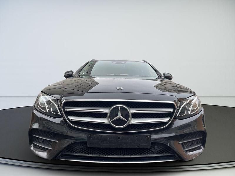 Gebraucht Mercedes E300 AMG 245 PS (180 kW) 2019 Schwarz Limousine