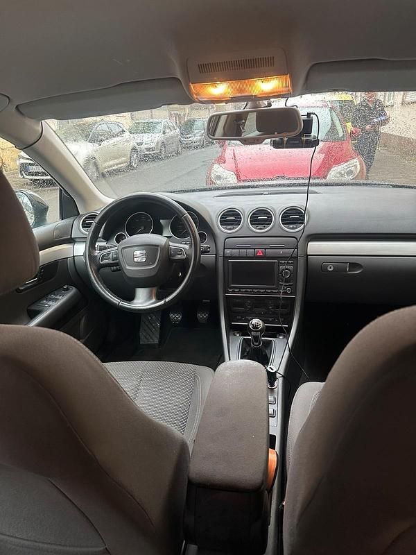 Gebraucht Seat Exeo 143 PS (105 kW) 2012 Schwarz Kombi