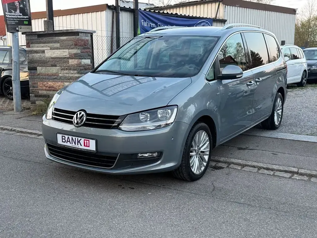 Gebraucht VW Sharan Cup 140 PS (102 kW) 2015 Grau Van / Kleinbus