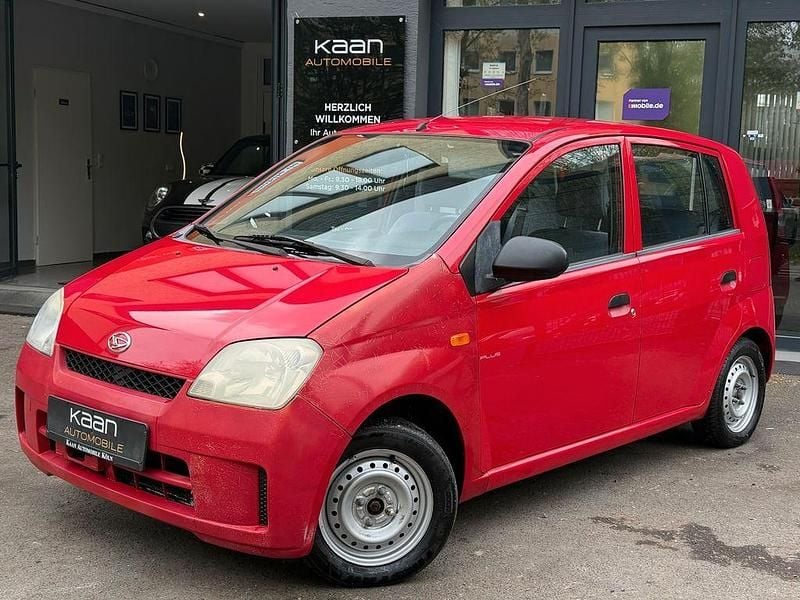Gebraucht Daihatsu Cuore Plus 58 PS (42 kW) 2003 Rot Kleinwagen