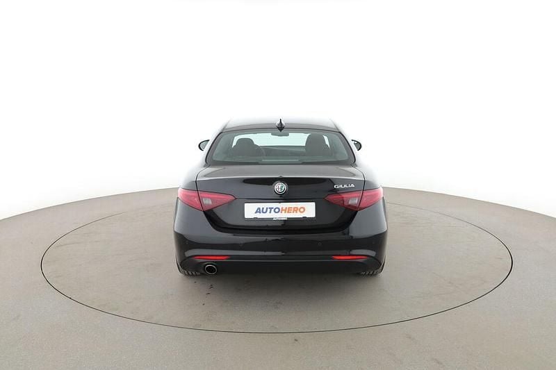 Gebraucht Alfa Romeo Giulia 150 PS (110 kW) 2018 Schwarz Limousine
