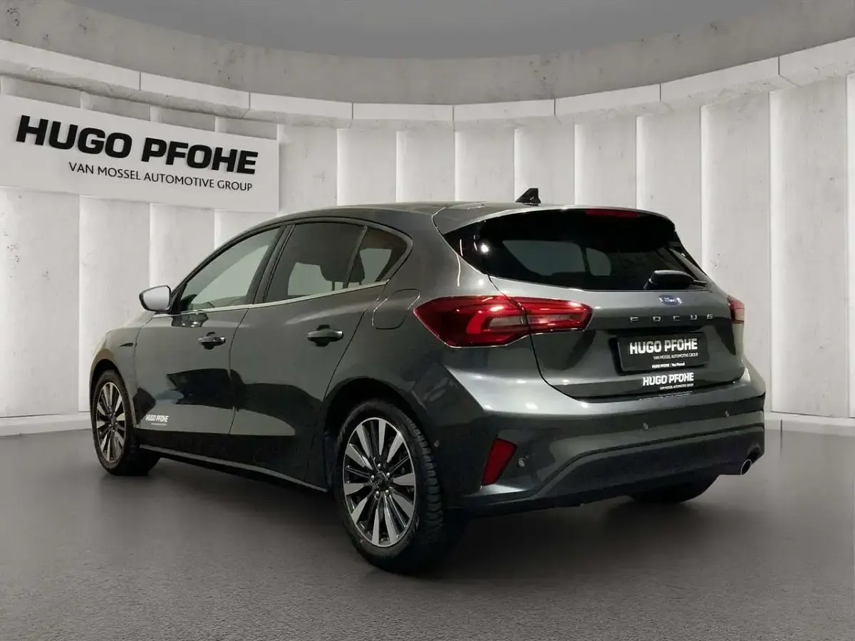 Gebraucht Ford Focus Titanium X 155 PS (114 kW) 2025 Grau Limousine