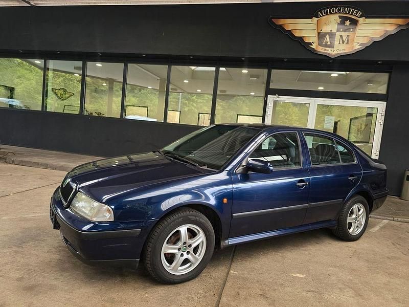 Gebraucht Skoda Octavia 101 PS (74 kW) 2000 Blau Limousine
