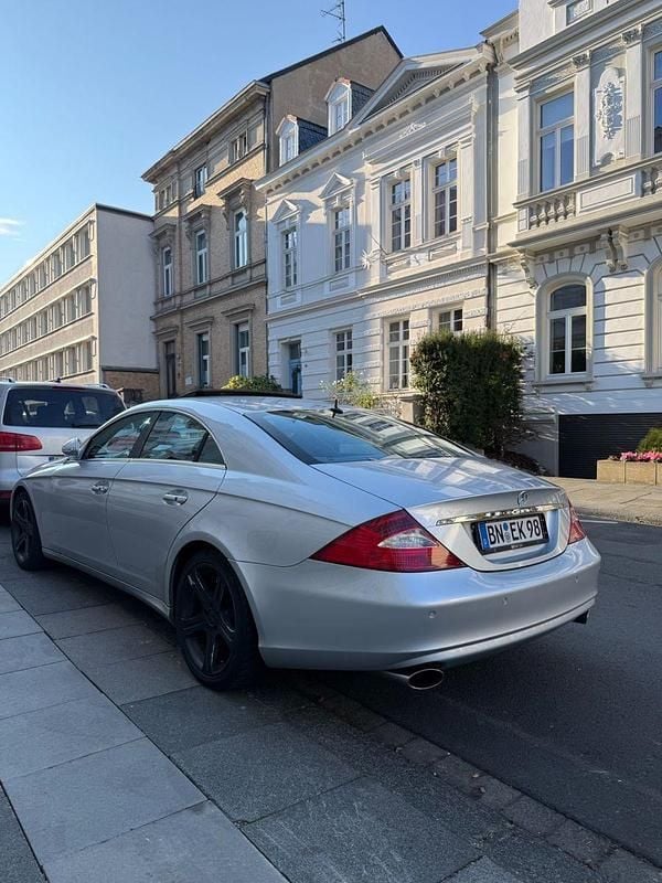 Schwarz Gebraucht 2005 Mercedes CLS350 Coupé | 6.999 € (Guter Preis) - Bild 1/4