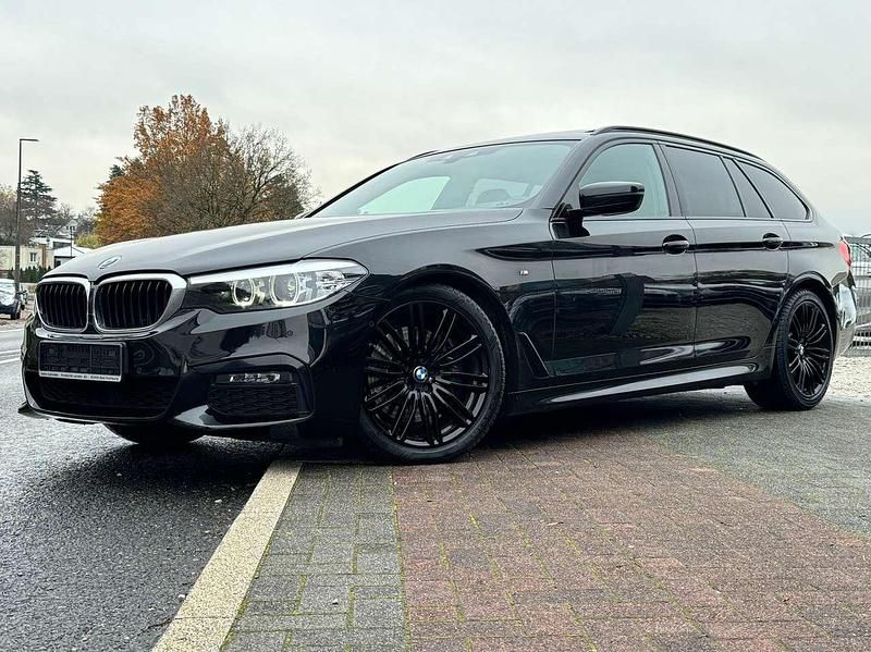 Schwarz Gebraucht 2019 BMW 530 M Sport Kombi | 22.500 € (Guter Preis) - Bild 1/4