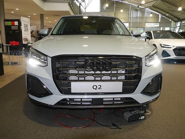 Używany Audi Q2 Advanced Plus 150 KM (110 kW) 2024 Szary SUV