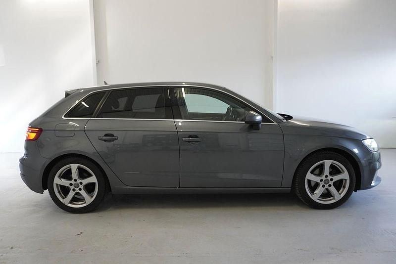 Gebraucht Audi A3 S-Line 150 PS (110 kW) 2017 Grau Limousine