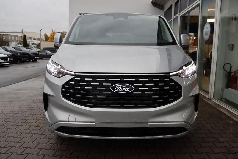 Neu Ford Tourneo Titanium 170 PS (125 kW) 2026 Moondust silver metallic Van / Kleinbus