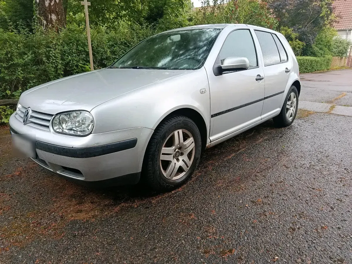 Gebraucht VW Golf IV 110 PS (80 kW) 2002 Silber Kleinwagen
