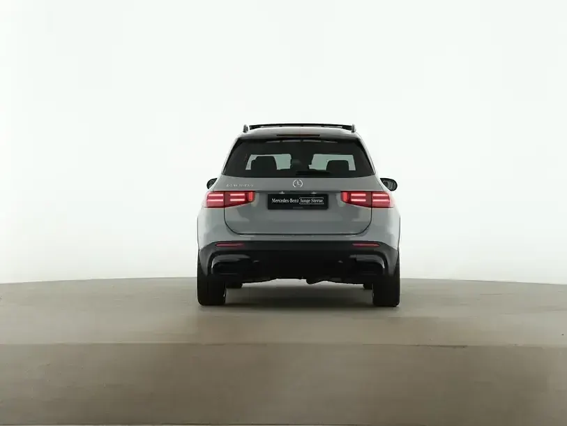Gebraucht Mercedes GLB180 AMG 116 PS (85 kW) 2025 Grau SUV