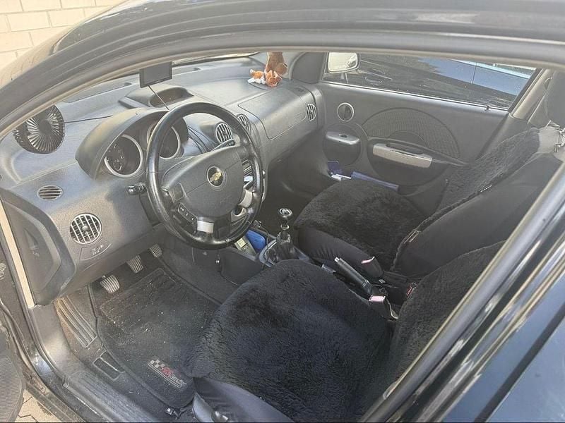 Gebraucht Chevrolet Kalos 72 PS (52 kW) 2007 Schwarz Limousine