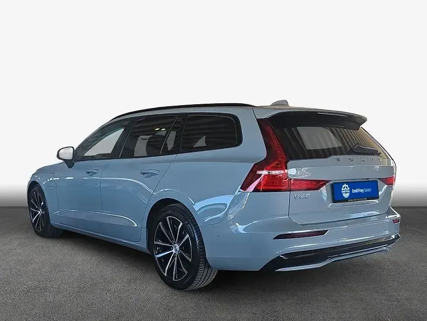 Gebraucht Volvo V60 Plus 349 PS (256 kW) 2024 Grau Kombi