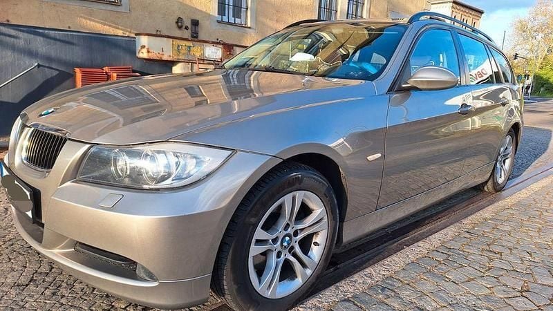 Grau Gebraucht 2008 BMW 320 Sport Line Kombi | 2.300 € (Superpreis) - Bild 1/4