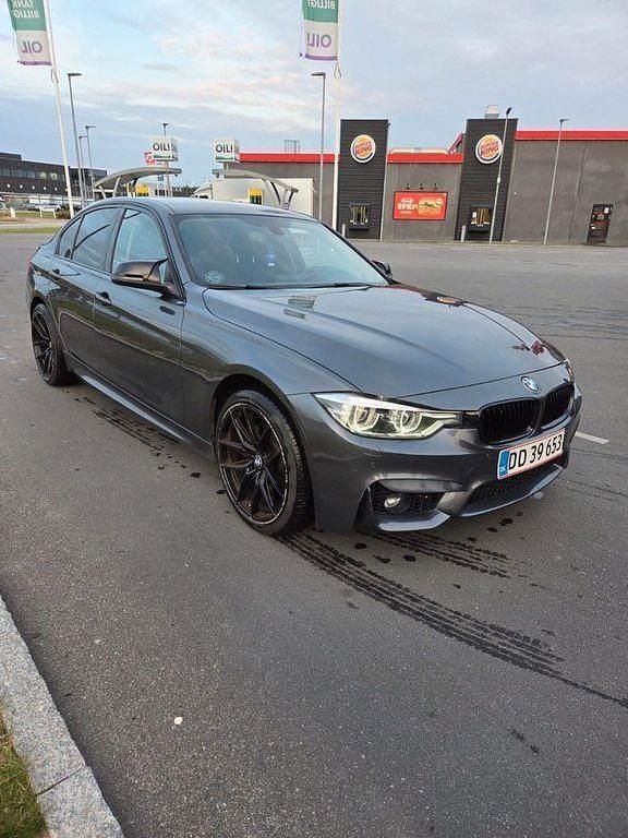 Gebraucht BMW 320 Advantage 190 PS (139 kW) 2018 Grau Limousine