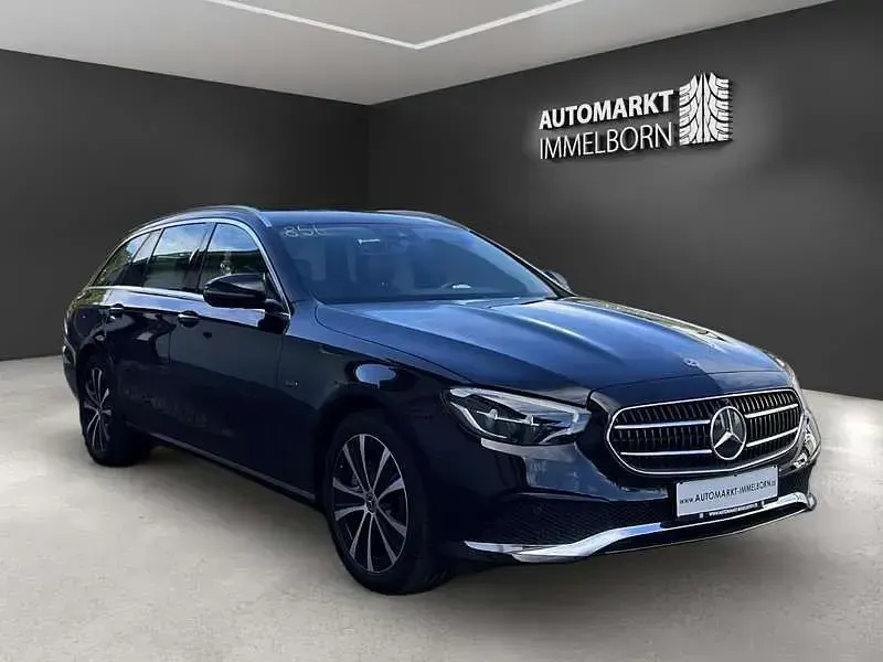Second-hand Mercedes E300 306 CP (225 kW) 2020 Negru Break