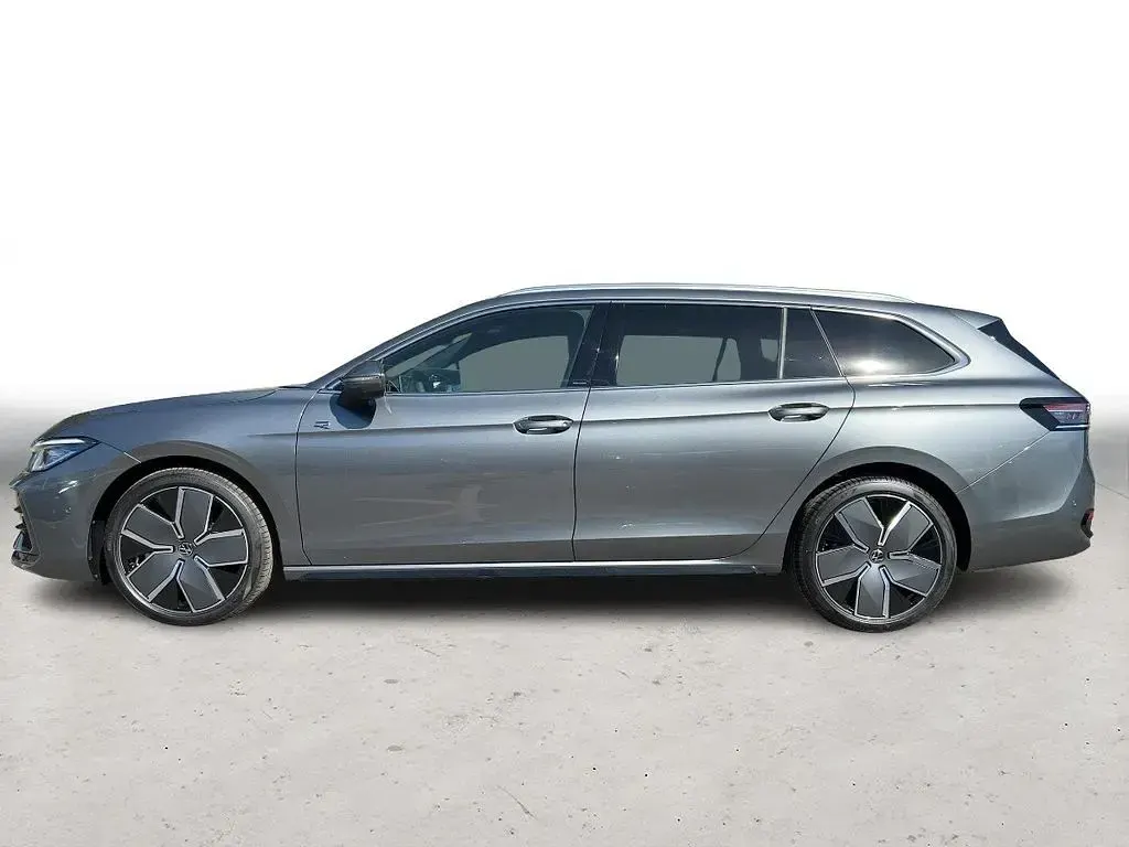 Ny VW Passat R-line 265 HK (194 kW) 2026 Grå Stationcar