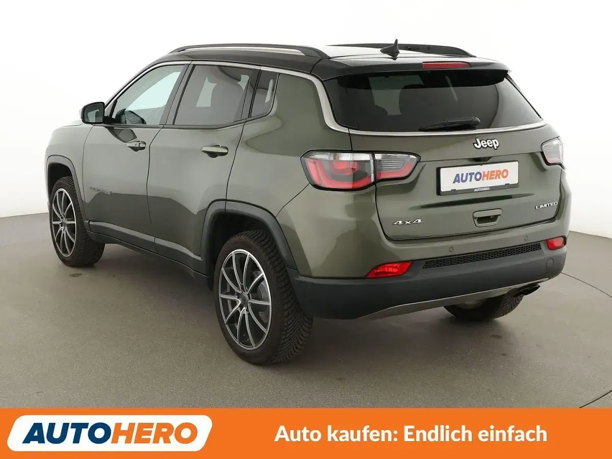 Gebraucht Jeep Compass Limited 170 PS (125 kW) 2020 Grün SUV