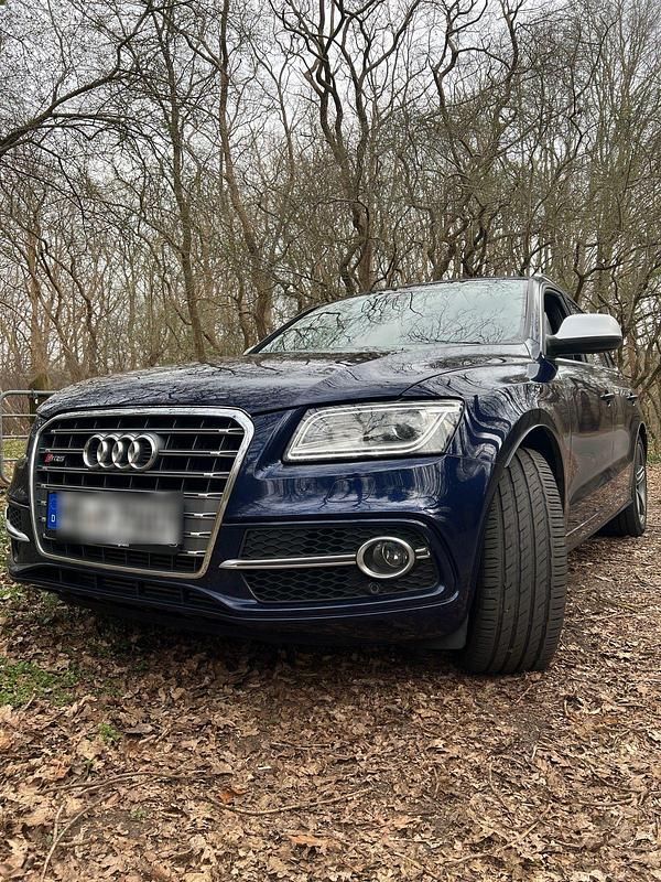 Blau Gebraucht 2013 Audi SQ5 SUV | 19.900 € (Etwas zu teuer) - Bild 1/4