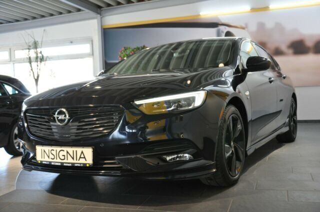 Gebraucht Opel Insignia 197 PS (144 kW) 2019 Blau metallic Limousine