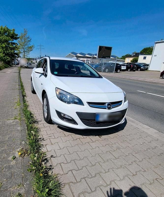 Gebraucht Opel Astra 110 PS (80 kW) 2016 Weiß Kombi