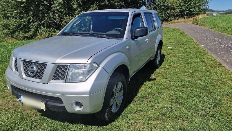Silber Gebraucht 2007 Nissan Pathfinder SUV | 4.900 € (Superpreis) - Bild 1/4