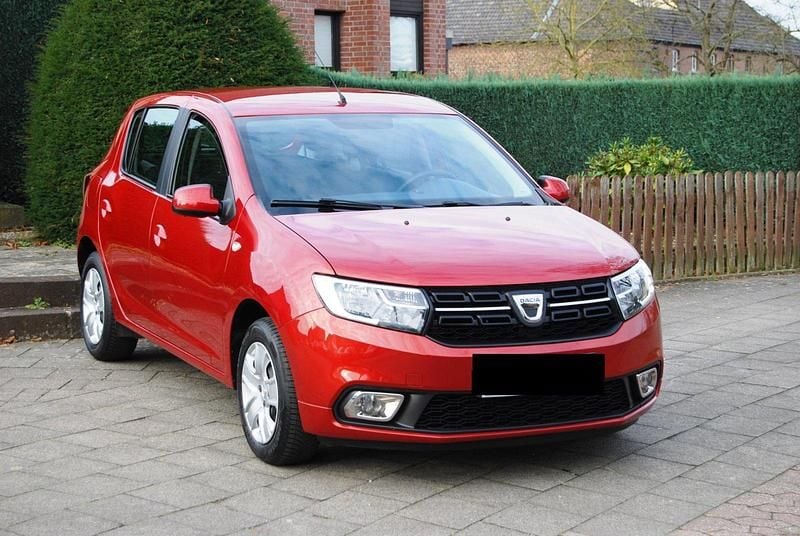 Rot Gebraucht 2018 Dacia Sandero Limousine | 6.500 € (Fairer Preis) - Bild 1/4