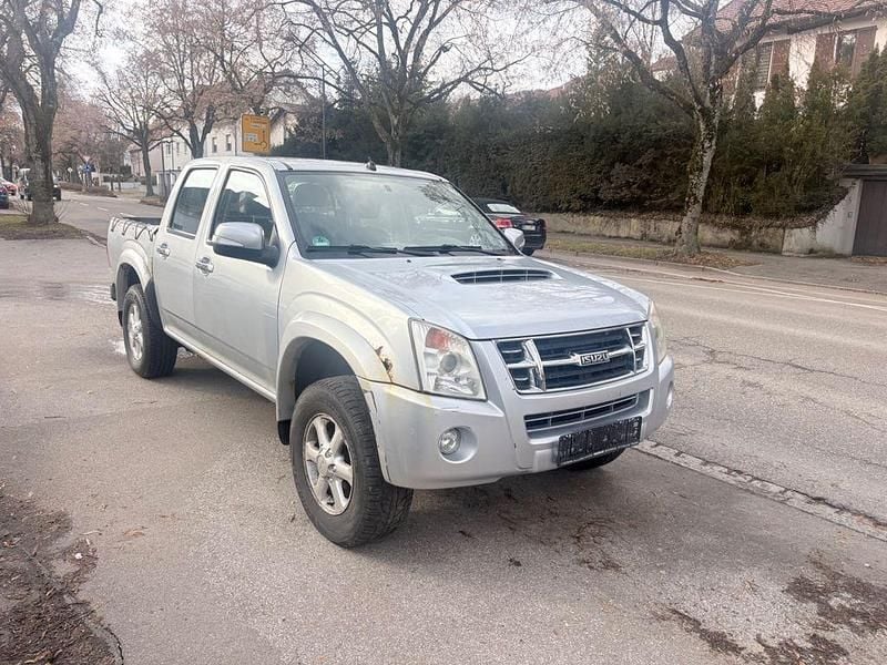 Gebraucht Isuzu D-Max 136 PS (100 kW) 2009 Silber Abholung
