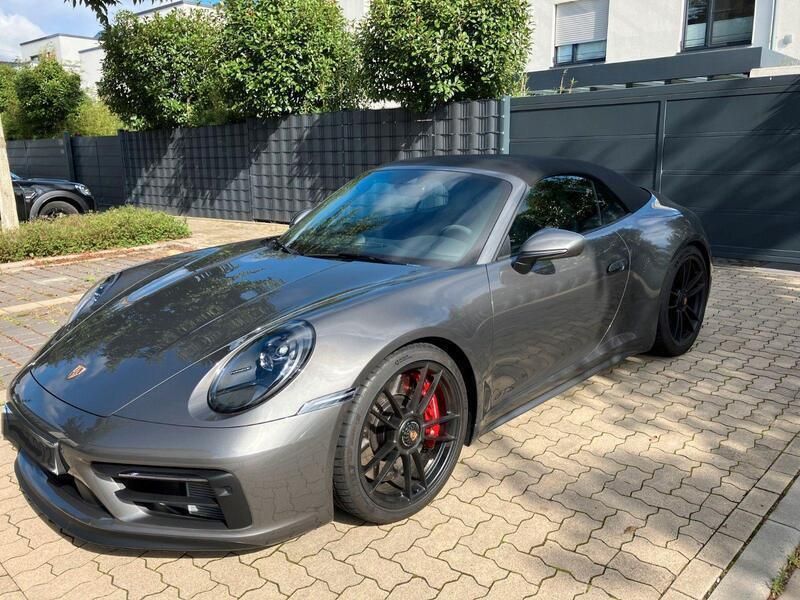 Grau Gebraucht 2023 Porsche 911 Carrera GTS Cabrio | 174.950 € (Etwas zu teuer) - Bild 1/4
