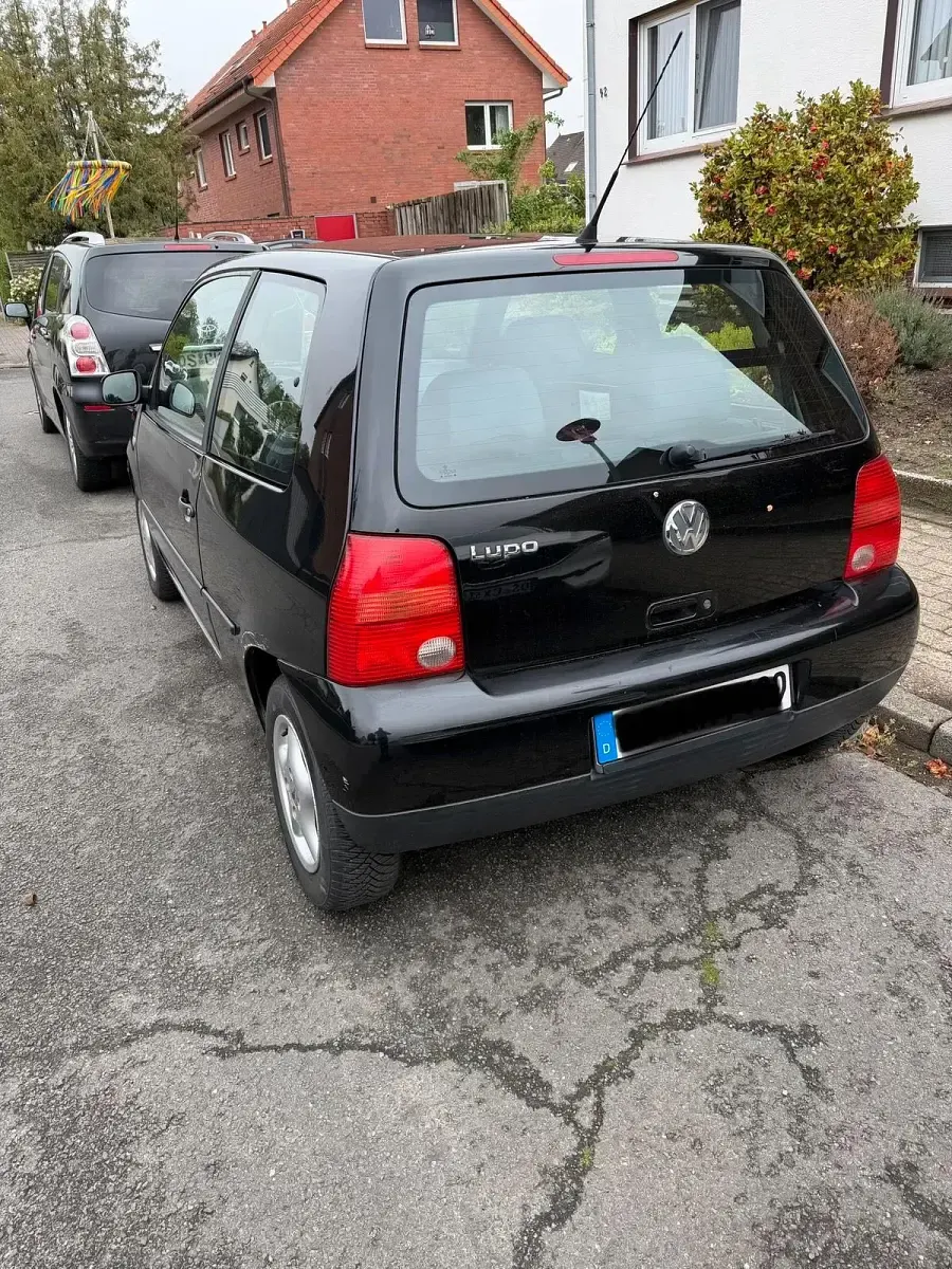 Gebraucht VW Lupo 50 PS (36 kW) 1999 Schwarz Kleinwagen
