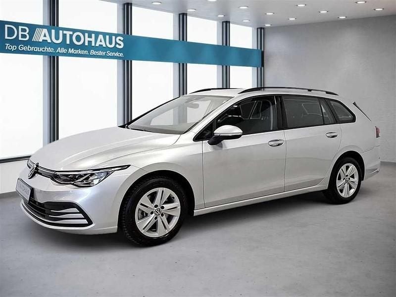 Silber Gebraucht 2023 VW Golf VIII Life Kombi | 20.480 € (Guter Preis) - Bild 1/4