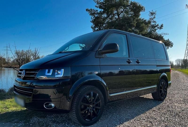 Gebraucht VW Multivan Highline 179 PS (131 kW) 2013 Schwarz Van / Kleinbus