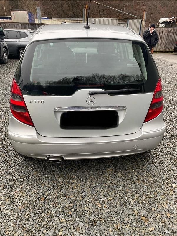 Gebraucht Mercedes 170 116 PS (85 kW) 2005 Silber Limousine